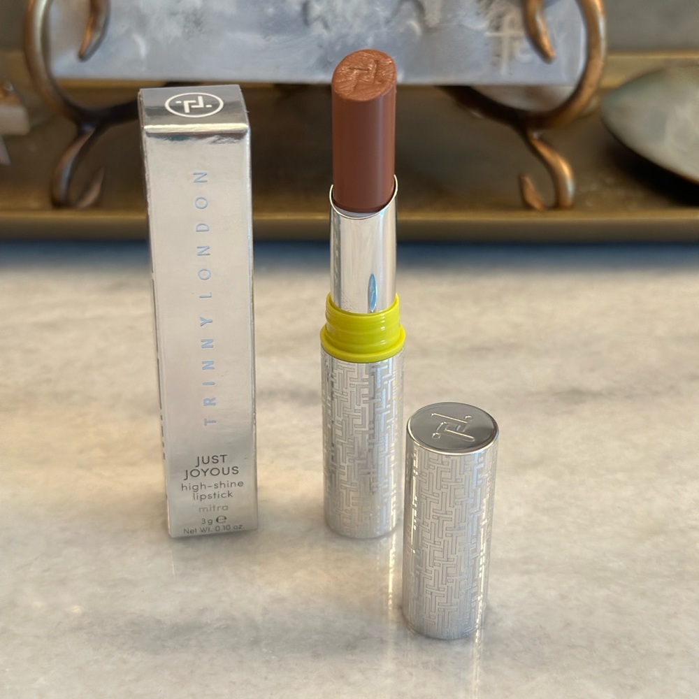 Trinny London “Just Joyous” High-Shine Lipstick - Mitra